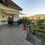 Holiday home Szigligeti Panorama Apartmanhaz