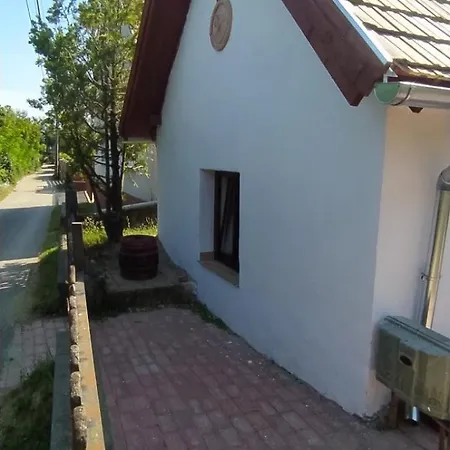 Szigligeti Panorama Apartmanhaz *